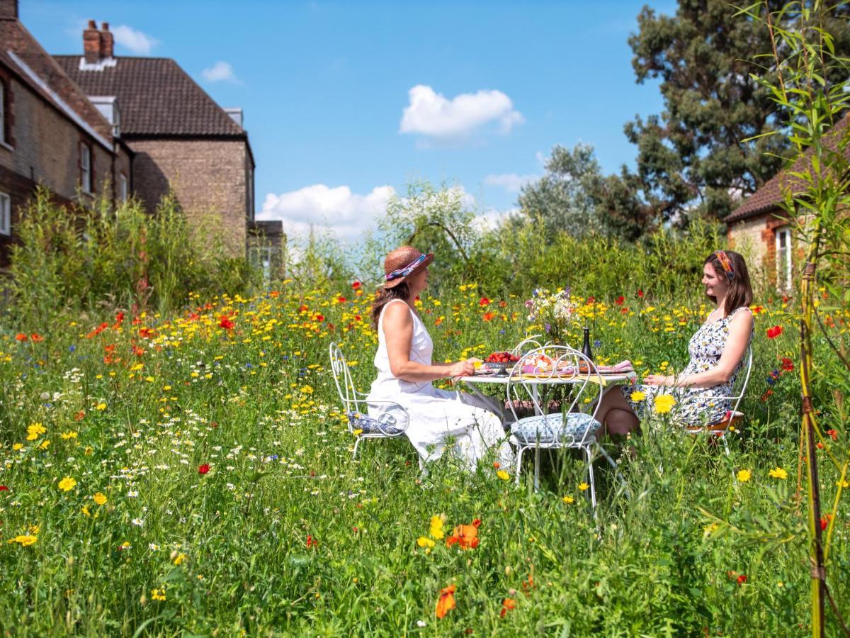 Sawcliffe Manor Country House With Spa, Free Parking, Catering, Self Checkin, Farmstay 斯肯索普 外观 照片